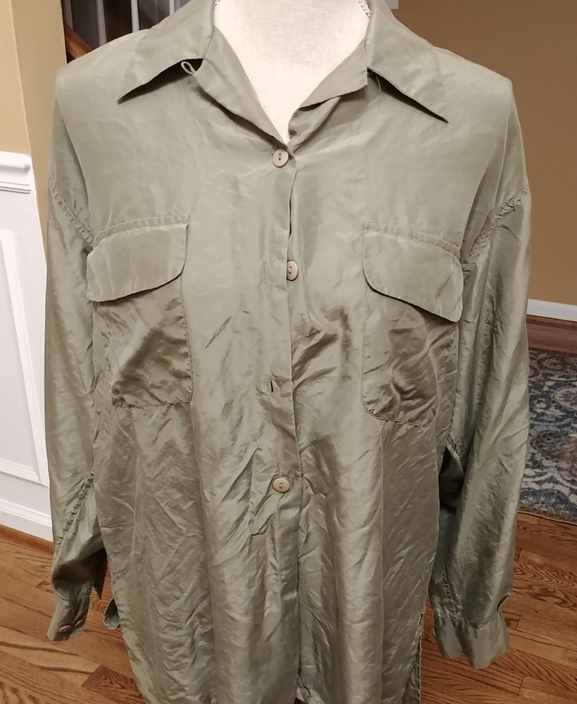 Best American Silk Shirt size small